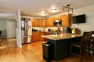 25 B Country Club Ln, Milford, MA 01757 - Photo 3