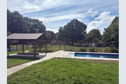 681 Mill St, Agawam, MA 01030 - Photo 5