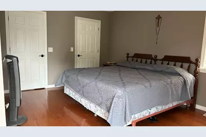 681 Mill St, Agawam, MA 01030 - Photo 11