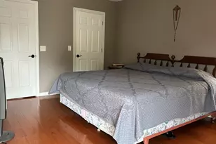 681 Mill St, Agawam, MA 01030 - Photo 11