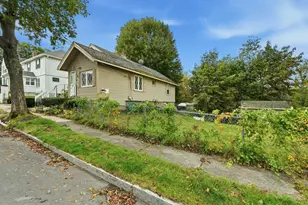 10 Mildred Ave, Worcester, MA 01603 - Photo 25