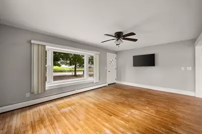 1189 Bark St, Swansea, MA 02777 - Photo 5