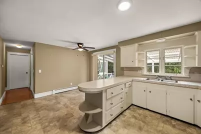 1189 Bark St, Swansea, MA 02777 - Photo 9