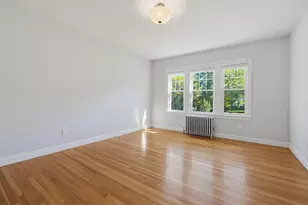 91 Verndale St, Brookline, MA 02446 - Photo 15