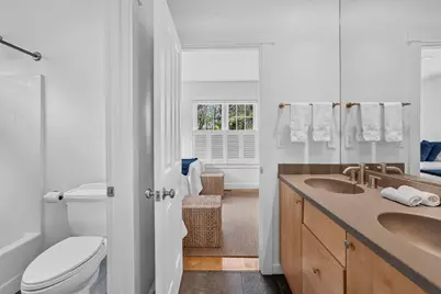 8 Beach Plum Mdws, Edgartown, MA 02539 - Photo 33