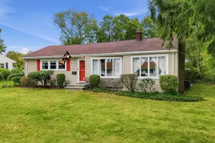 14 Laurel St, Taunton, MA 02780 - Photo 31