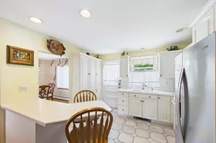 23 Jameson St, Fairhaven, MA 02719 - Photo 17