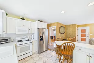 23 Jameson St, Fairhaven, MA 02719 - Photo 15