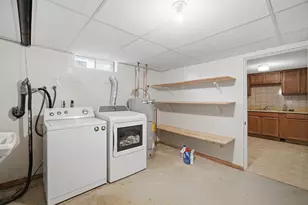 24 Sedgelia St, Springfield, MA 01104 - Photo 27