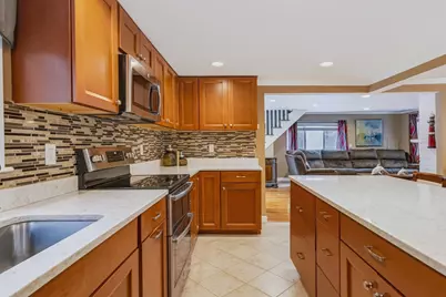 3 Jupiter Ln, Yarmouth, MA 02664 - Photo 7
