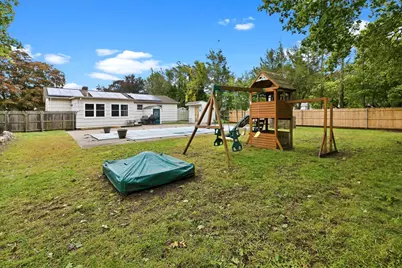 15 Plante St, New Bedford, MA 02745 - Photo 33