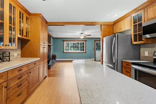 15 Plante St, New Bedford, MA 02745 - Photo 9