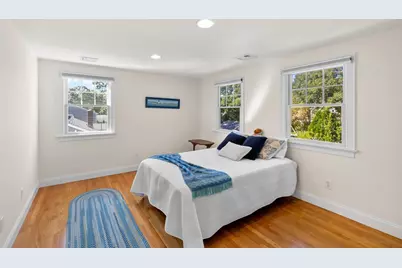 64 Randolph St, Falmouth, MA 02536 - Photo 27