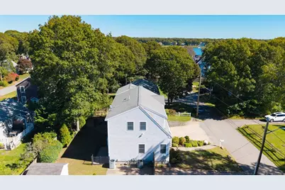 64 Randolph St, Falmouth, MA 02536 - Photo 37