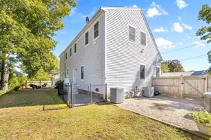 64 Randolph St, Falmouth, MA 02536 - Photo 17