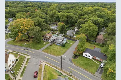 102 Tiffany St, Springfield, MA 01108 - Photo 33