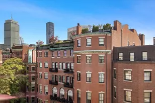 10 Charlesgate E, Boston, MA 02215 - Photo 13