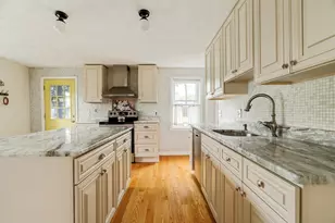 12 Butler St, Medford, MA 02155 - Photo 5