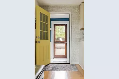 12 Butler St, Medford, MA 02155 - Photo 9