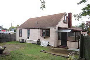 15 Lewis Ln, Saugus, MA 01906 - Photo 27