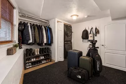18 Emerson St #1, Boston, MA 02127 - Photo 11