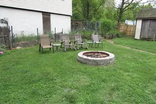 10 Bartlett St, South Hadley, MA 01075 - Photo 9