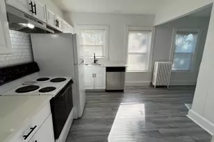 22 Adams St, Winthrop, MA 02152 - Photo 9