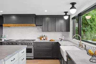 392 S Main St, Cohasset, MA 02025 - Photo 5