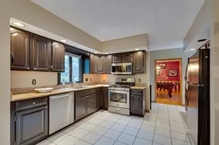 8 Otter Pond Rd, Lynnfield, MA 01940 - Photo 9