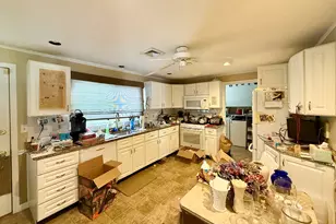 252 Fairview Ave, Brockton, MA 02301 - Photo 11