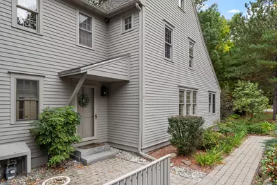 17 Wintergreen Ct #17, Lunenburg, MA 01462 - Photo 3