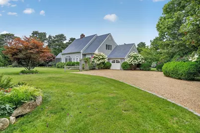 16 Old Dunhams Corner Way, Edgartown, MA 02539 - Photo 3
