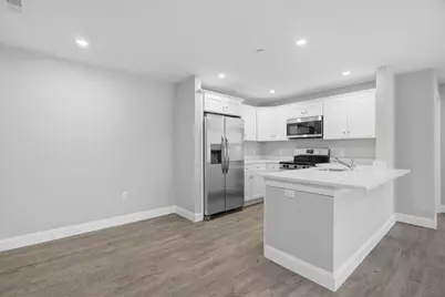 206 Central Street #A, Avon, MA 02332 - Photo 3
