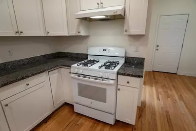 6-8 Claflin St #8A, Framingham, MA 01702 - Photo 5