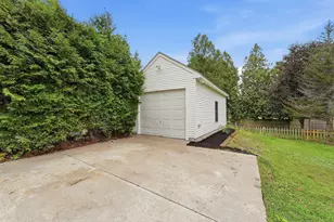 47 Shearer St, Palmer, MA 01069 - Photo 3