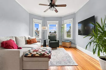 17 Victoria St #3, Boston, MA 02125 - Photo 3