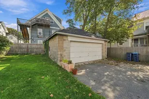 25 Elm St, Gloucester, MA 01930 - Photo 37