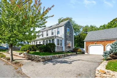 28 Forrester St #28, Newburyport, MA 01950 - Photo 3