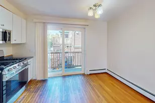 115 L St, Boston, MA 02127 - Photo 3