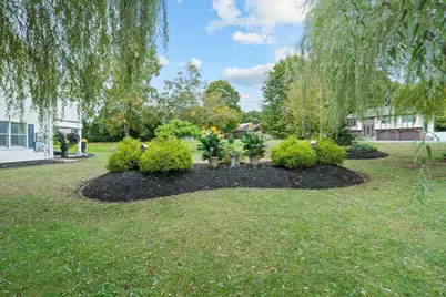 8 Oriole Dr, Agawam, MA 01030 - Photo 39