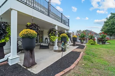 8 Oriole Dr, Agawam, MA 01030 - Photo 35