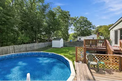69 Randolph Ave, Attleboro, MA 02703 - Photo 27