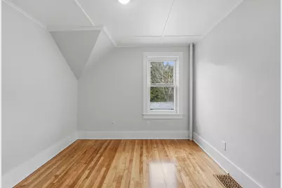 13-15 Maple St, Northbridge, MA 01588 - Photo 11
