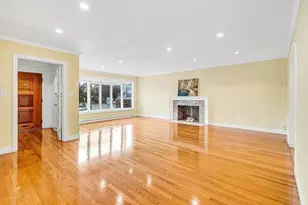 387 Lawrence Rd, Medford, MA 02155 - Photo 7
