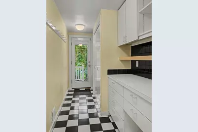33 Gaylord St, Amherst, MA 01002 - Photo 19