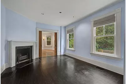33 Gaylord St, Amherst, MA 01002 - Photo 11