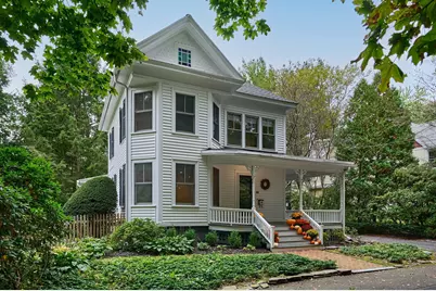 33 Gaylord St, Amherst, MA 01002 - Photo 1