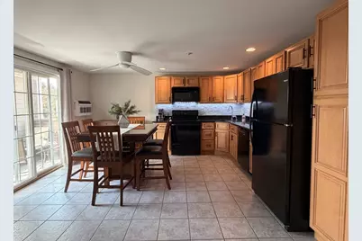 671 Metacom Ave #40, Bristol, RI 02809 - Photo 3