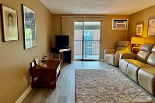10 Woodcrest Ct, Weymouth, MA 02190 - Photo 5