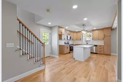 23 Prospect St #1, Fitchburg, MA 01420 - Photo 9